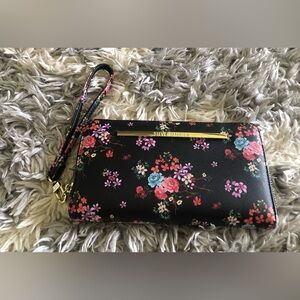Steve Madden Black Floral Wristlet